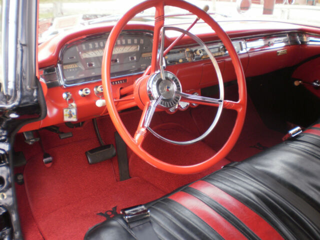 1959 Black / White Ford Galaxie 2dr / Ht