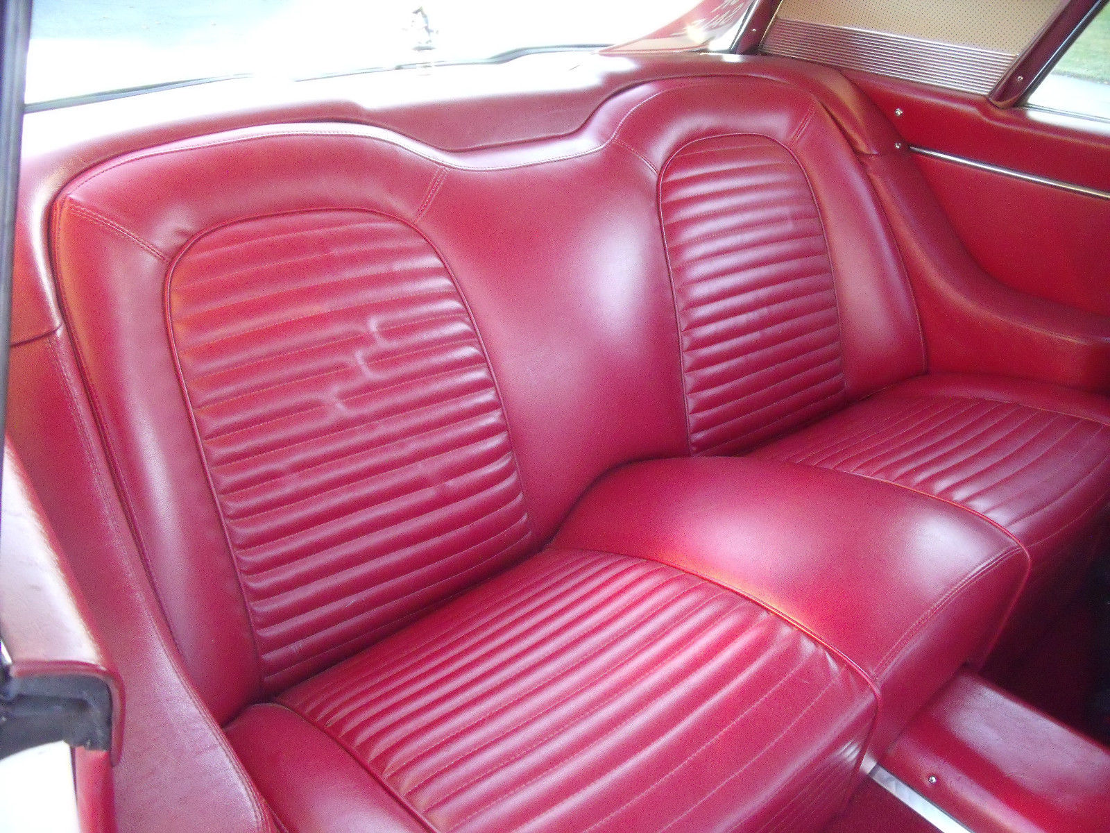 1959 White Ford Thunderbird Coupe