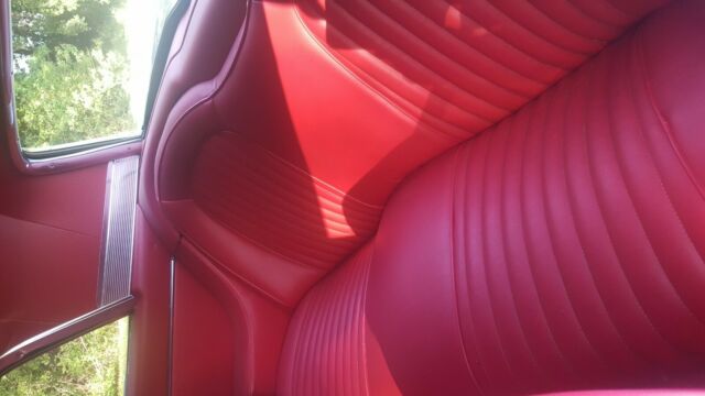 1959 Silver Ford Thunderbird 2dr