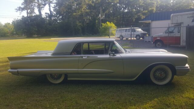 1959 Silver Ford Thunderbird 2dr