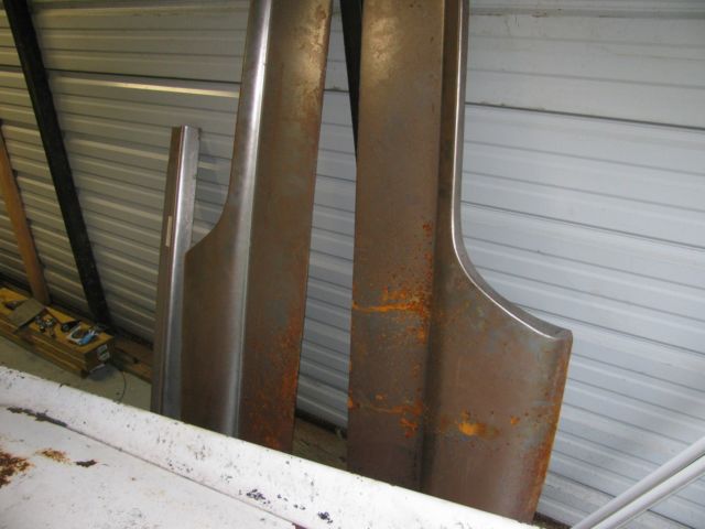 1959 white Ford Thunderbird Coupe