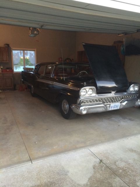1959 Ford Fairlane Sedan