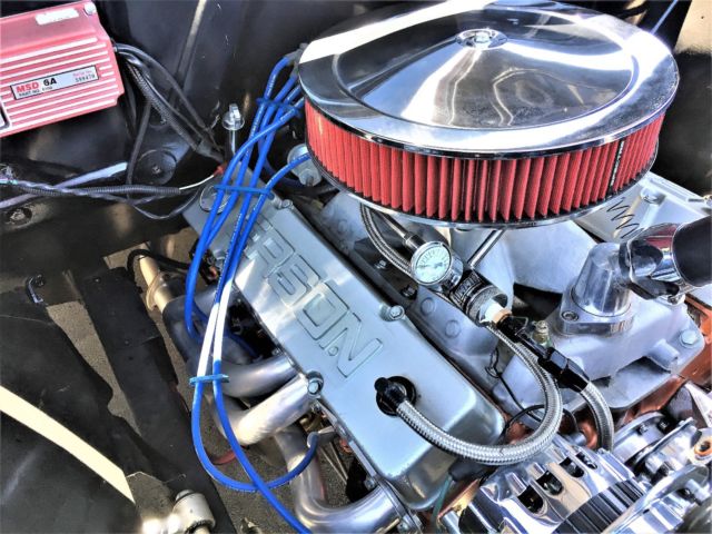 1959 flat black GMC 100 Standard Cab Pickup