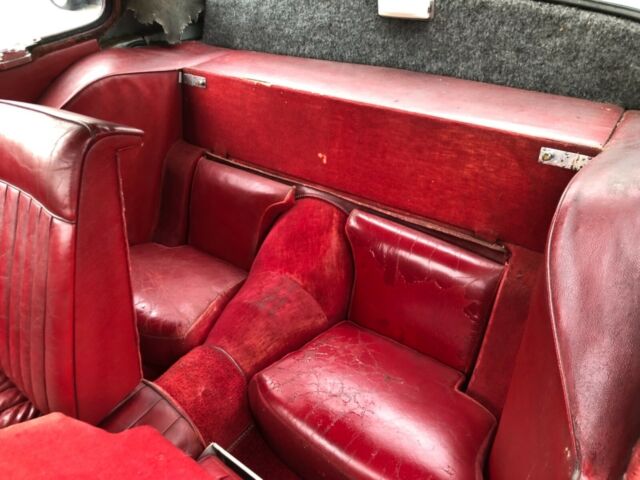 1959 White Jaguar XK Coupe