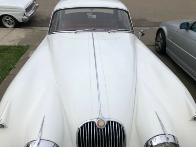 1959 White Jaguar XK Coupe