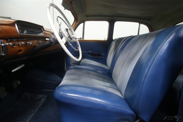 1959 Blue Mercedes-Benz 220S