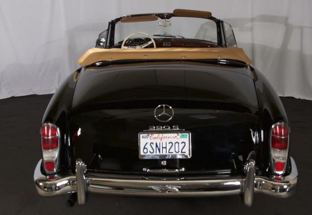 1959 Black Mercedes-Benz 220 --