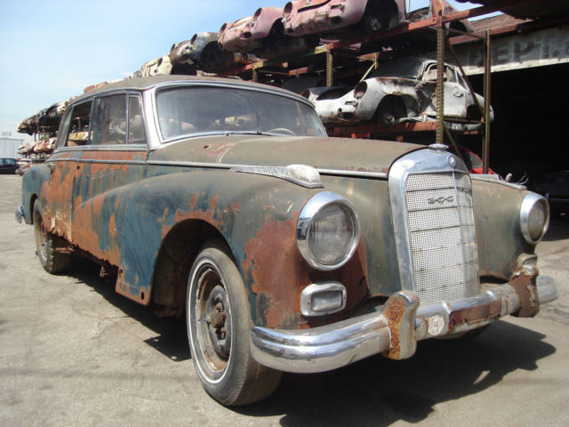 1959 Blue Mercedes-Benz 300-Series Limousine
