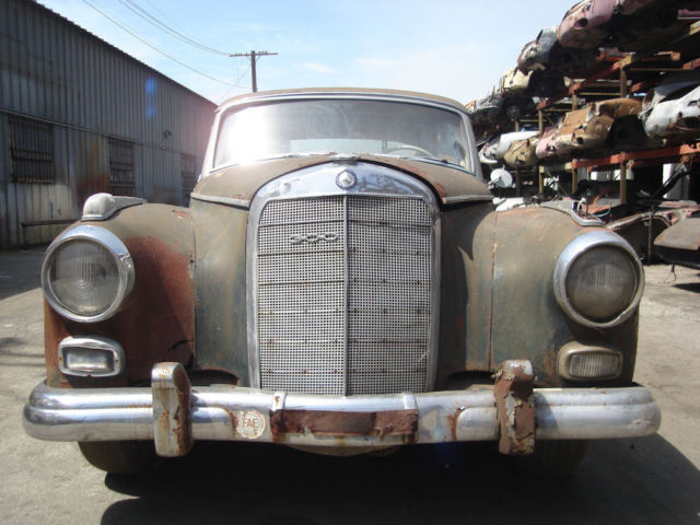 1959 Blue Mercedes-Benz 300-Series Limousine