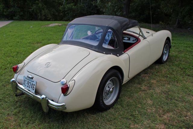 1959 White MG MGA Convertible