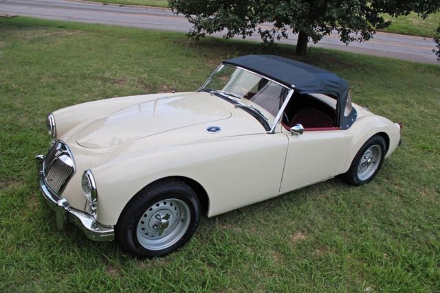 1959 White MG MGA Convertible