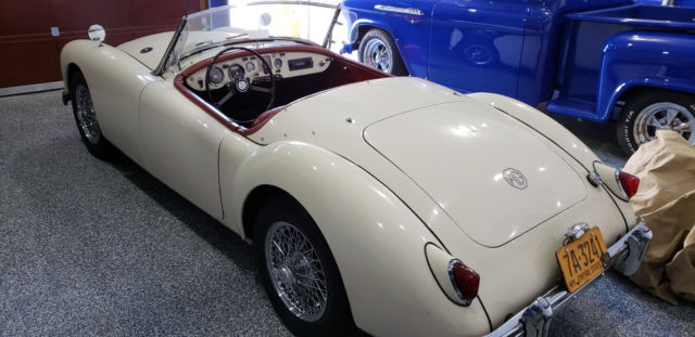 1959 White MG MGA Convertible