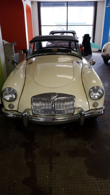1959 White MG MGA Convertible