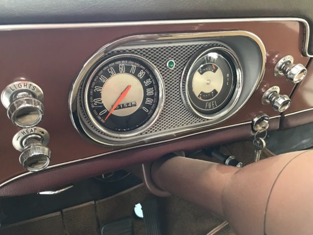 1959 White Studebaker Lark Sedan
