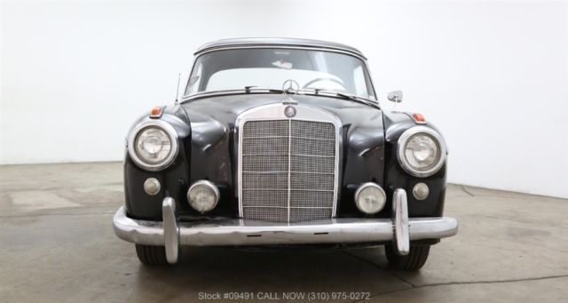 1959 Black Mercedes-Benz 220SE