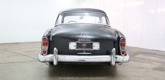 1959 Black Mercedes-Benz 220SE
