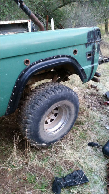 1972 Hunter Green Ford Bronco Convertible/roll bar