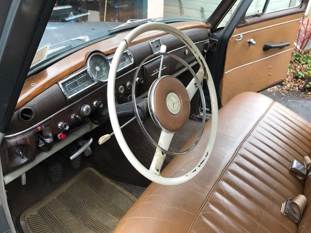 1960 Gray Mercedes-Benz 190-Series Sedan