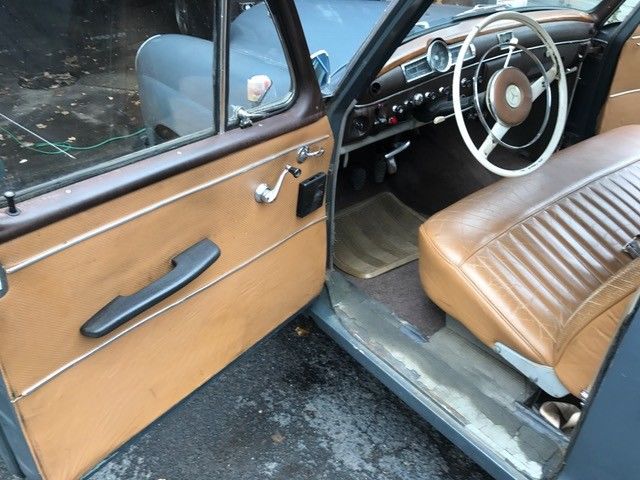 1960 Gray Mercedes-Benz 190-Series Sedan