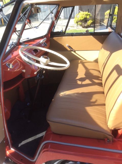 1960 Red Volkswagen Bus/Vanagon Deluxe