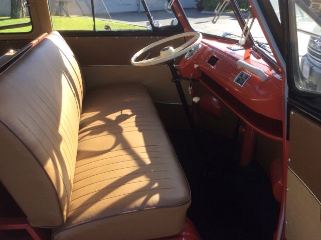 1960 Red Volkswagen Bus/Vanagon Deluxe