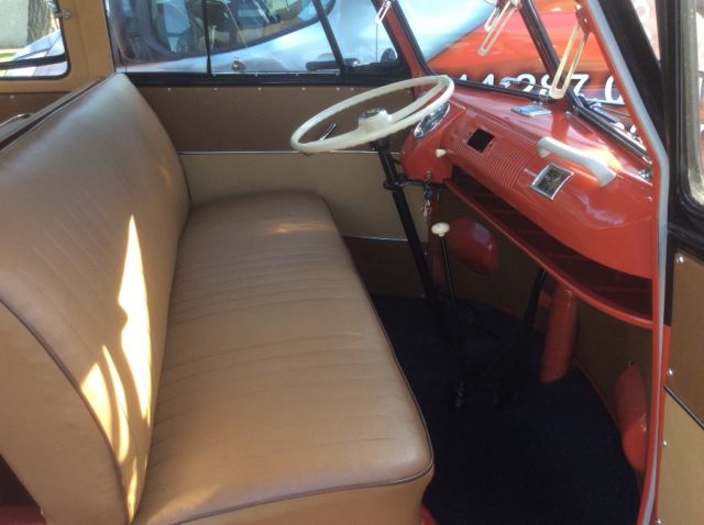 1960 Red Volkswagen Bus/Vanagon Deluxe