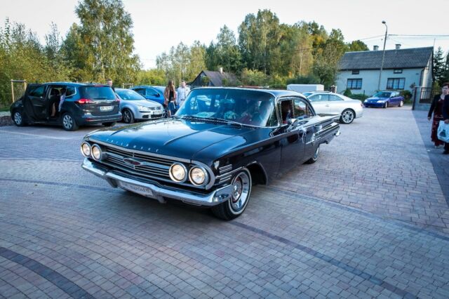 1960 BROWN Chevrolet Impala Sedan