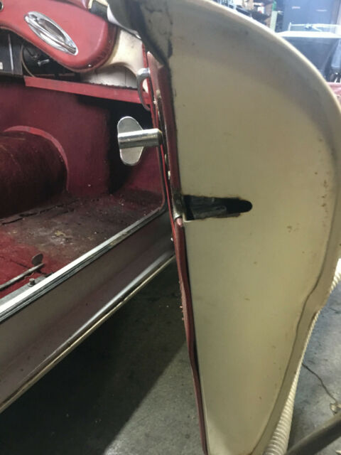 1960 White Austin Healey 3000 Convertible