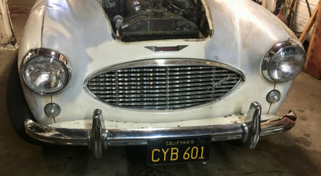 1960 White Austin Healey 3000 Convertible