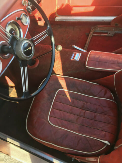 1960 White Austin Healey 3000 Convertible