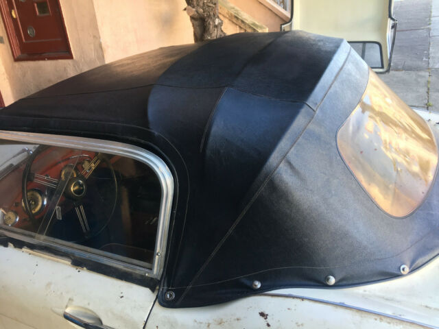 1960 White Austin Healey 3000 Convertible