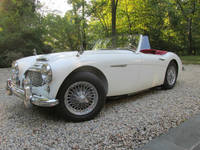 1960 white Austin Healey 3000 Convertible