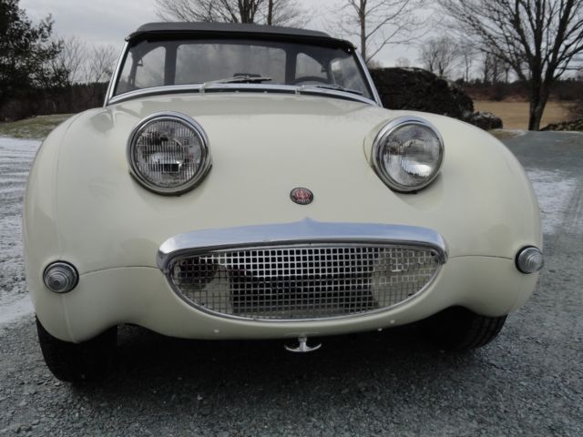 1960 Old English White Austin Healey Sprite