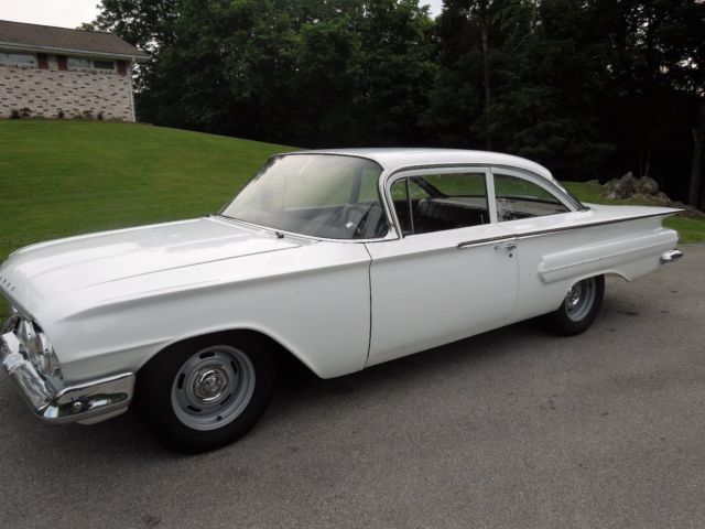 1960 White Chevrolet Bel Air/150/210 Coupe