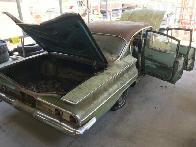 1960 Green Chevrolet Bel Air/150/210 Sedan