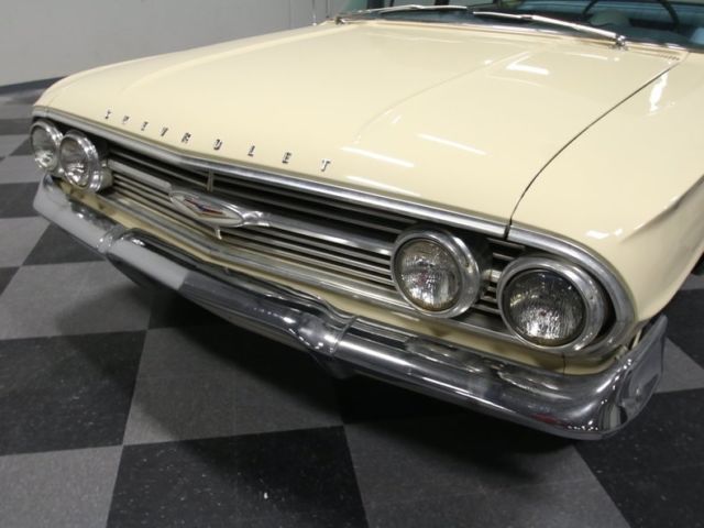 1960 Cream Chevrolet Bel Air/150/210 Sedan