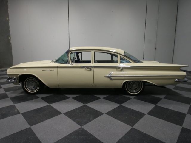 1960 Cream Chevrolet Bel Air/150/210 Sedan
