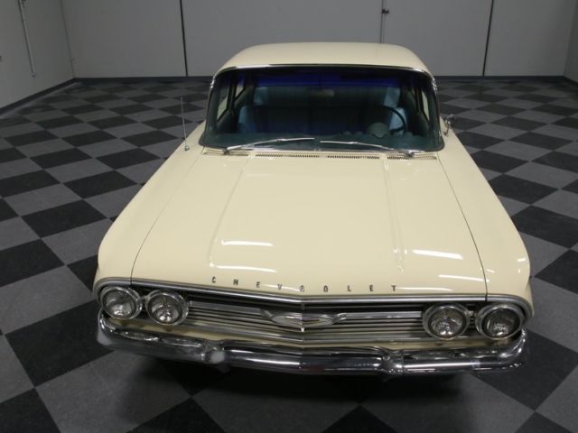 1960 Cream Chevrolet Bel Air/150/210 Sedan