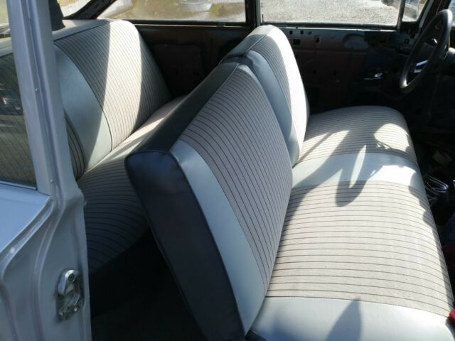 1960 Silver Chevrolet Bel Air/150/210 Coupe