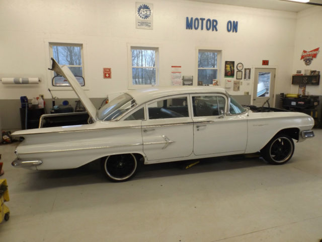 1960 White Chevrolet Bel Air/150/210