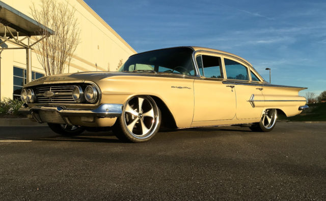 1960 Gold Chevrolet Bel Air/150/210 Sedan