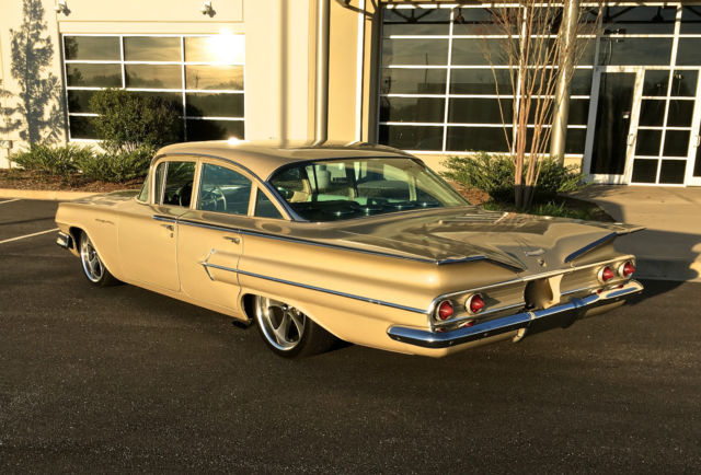 1960 Gold Chevrolet Bel Air/150/210 Sedan