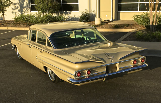 1960 Gold Chevrolet Bel Air/150/210 Sedan