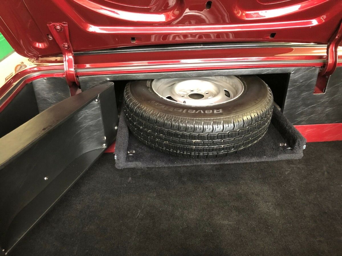 1960 Red Chevrolet Bel Air/150/210 Sedan