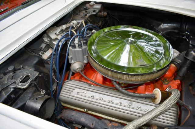 1960 White Chevrolet Corvette Convertible