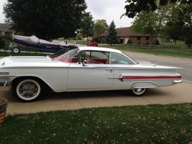 1960 White Chevrolet Impala 2 door Hardtop