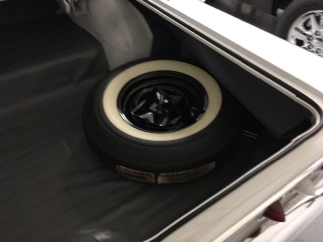 1960 White Chevrolet Impala 2 door Hardtop