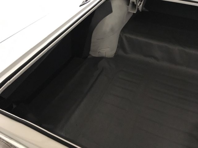 1960 White Chevrolet Impala 2 door Hardtop