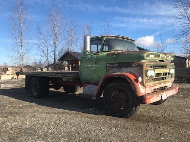 1960 Chevrolet Viking 50 LCF Flatbed Truck