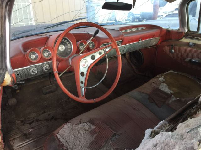 1960 White Chevrolet Impala Hardtop